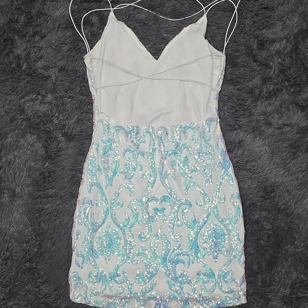 Windsor Iridescent White Sequin Spaghetti-Strap Mini Dress. Size M - Picture 6 of 6